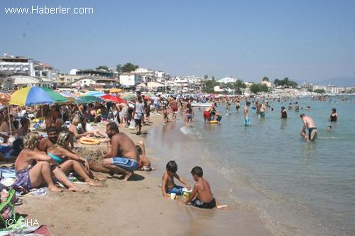 Didim Sahilleri Doldu Taştı
