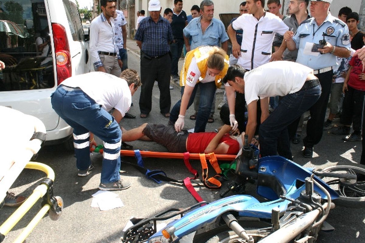 Dikkatsiz Motor Sürücüsünü, Kaskı Korudu