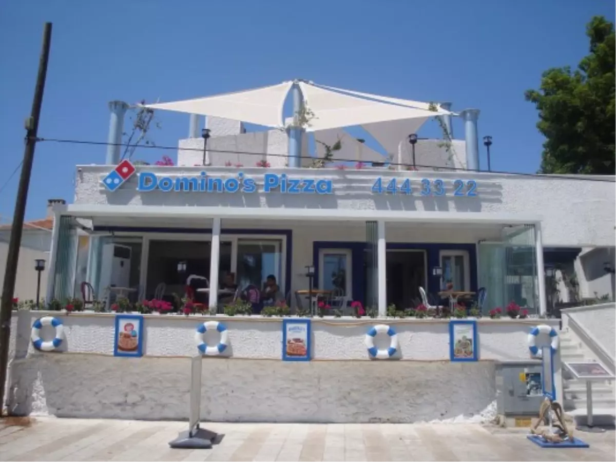 Domino\'s Pizza Şimdi de Ege\'nin Kalbinde Atıyor!