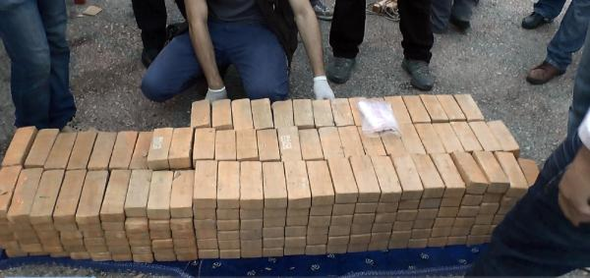 Kamyonet Kasasında 204 Kilo Eroin Ele Geçirildi