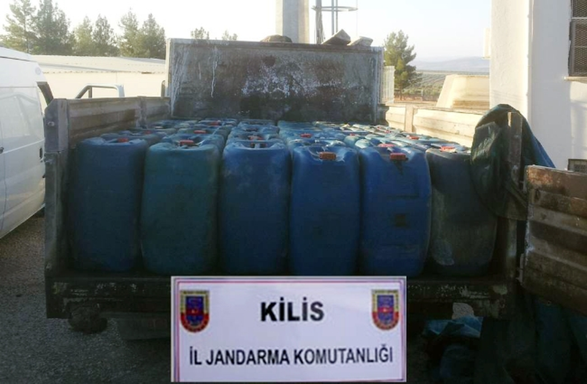 Kilis\'te 9 Bin 780 Litre Kaçak Motorin Ele Geçirildi