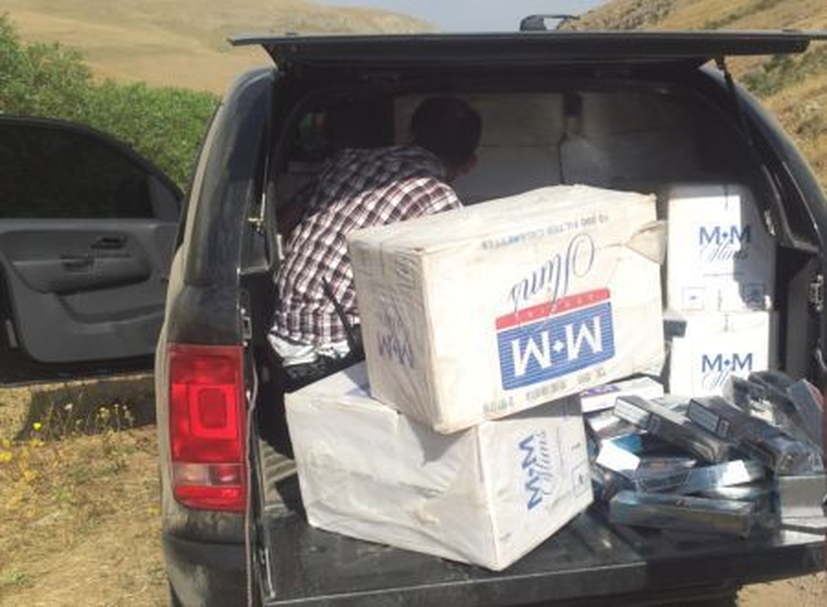 Malatya\'da Kaçak Sigara ve Esrar Ele Geçirildi