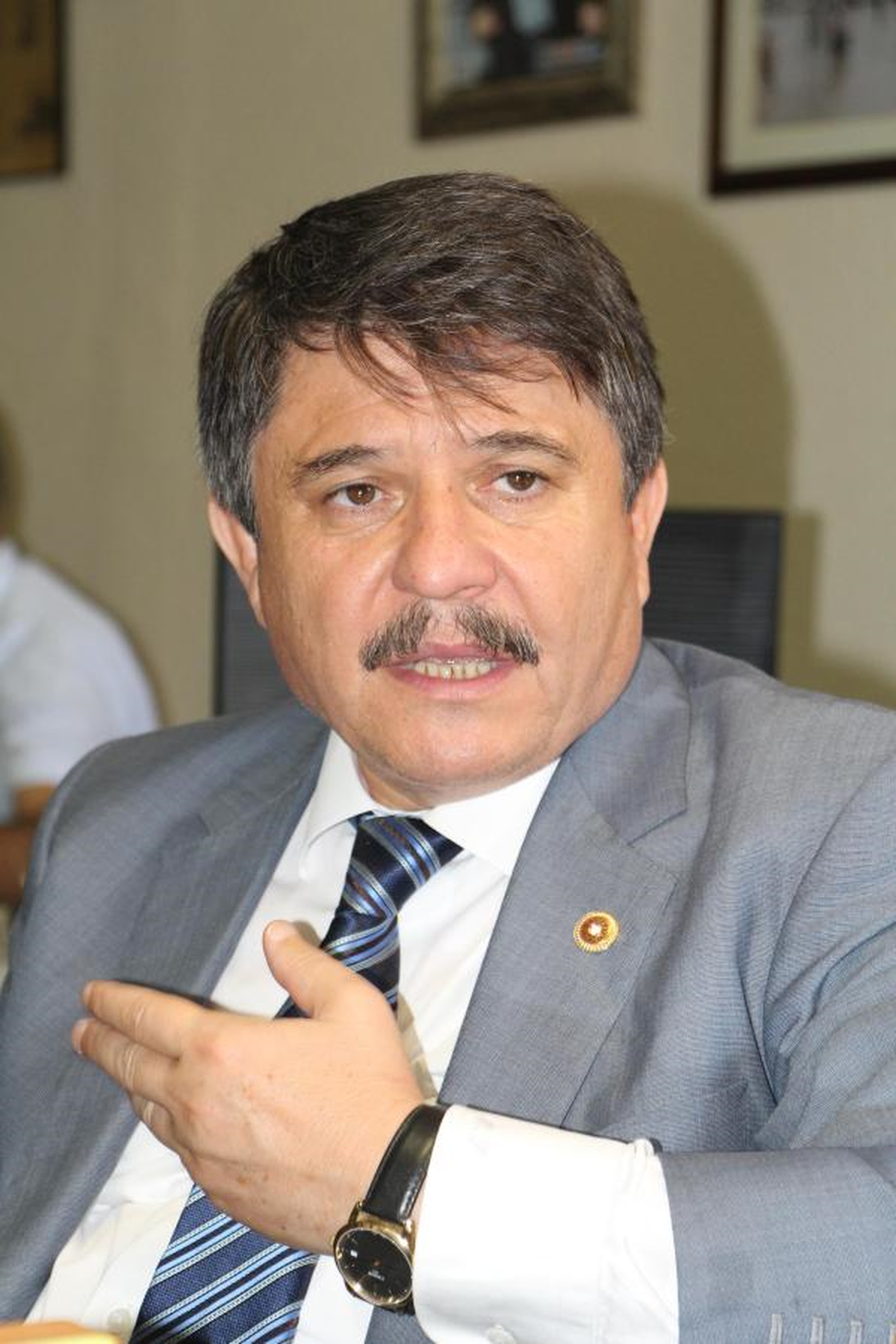 \'Manisa\'da AK Parti Adayını Başbakan Açıklayacak\'