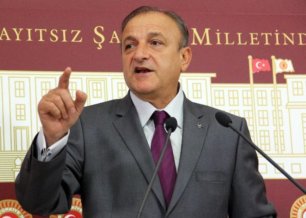 MHP\'li Vural: Suriye Tezkeresini Hatıra Olarak mı Aldı?