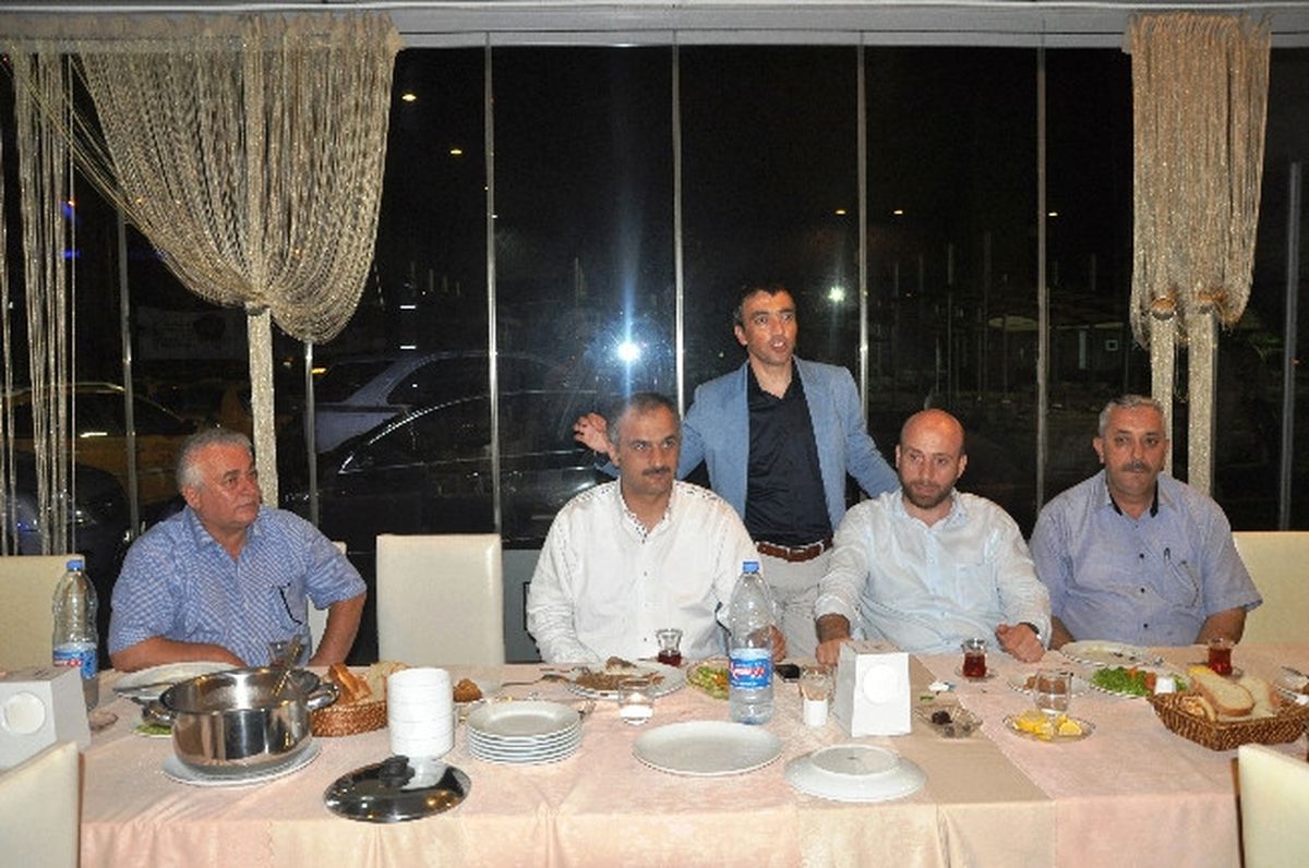 Of Belediye Başkanı Saral, Taksicilerle İftarda Buluştu