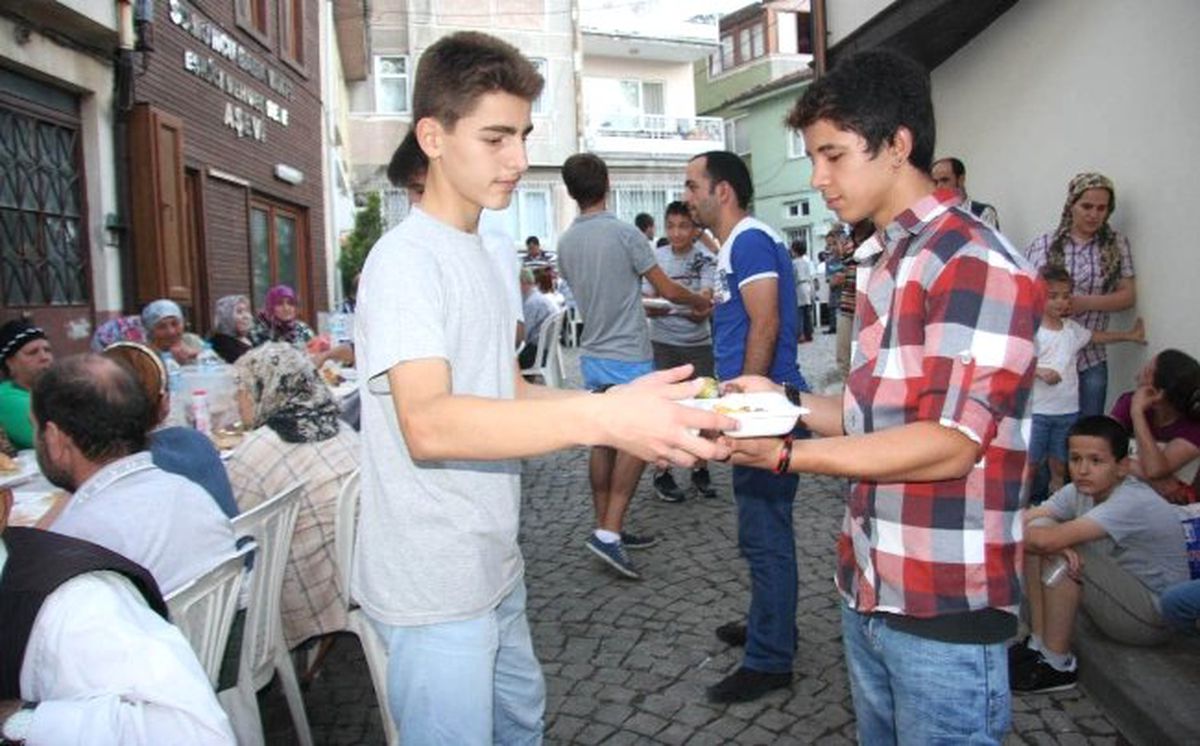 (Özel Haber) Aşevinde Elden Ele İftar