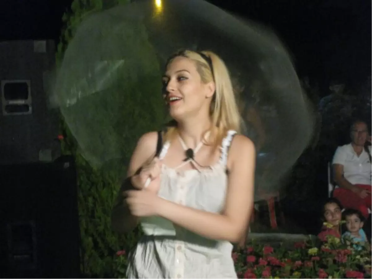 Rasim Ergene Parkı\'ndaki Ramazan Eğlencesine Yoğun İlgi