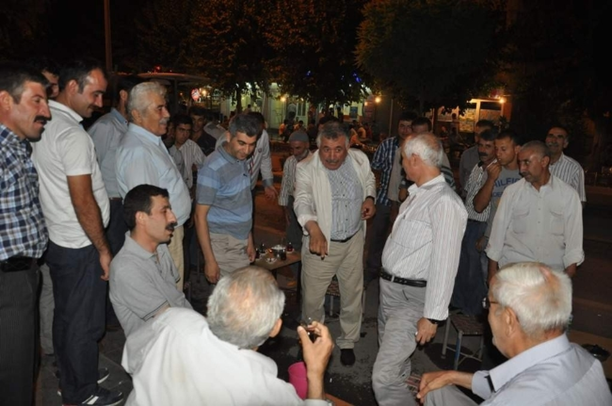 Sadak, Çevresini Kirletenlere Temizlik Cezası Verdi