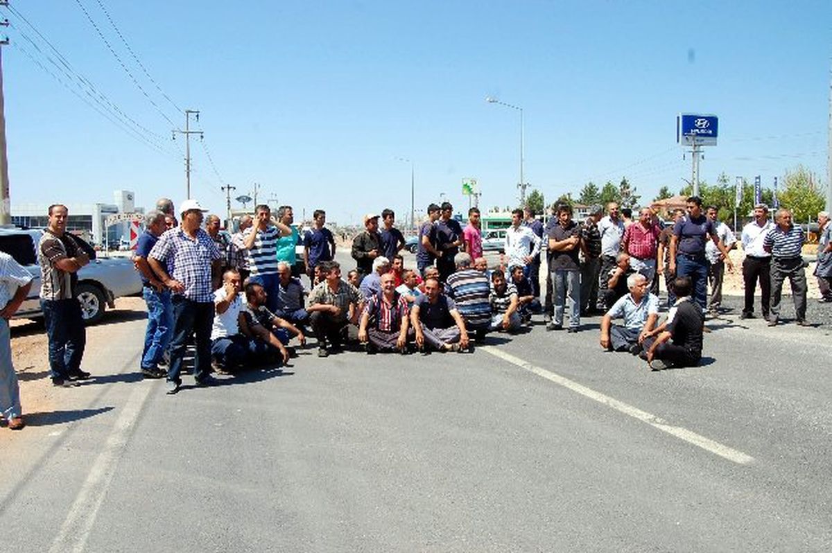 Sanayi Esnafı Karayolunu Trafiğe Kapattı