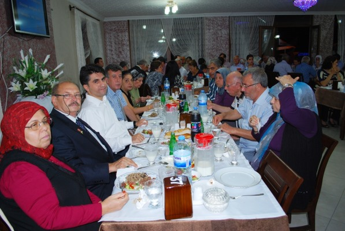 Şehit Yakınları ve Gazilere İftar Yemeği Düzenlendi