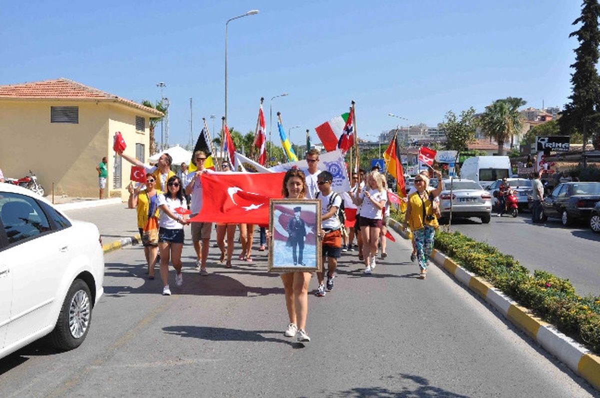 Uluslararası Kültür Elçileri Kuşadası\'nda