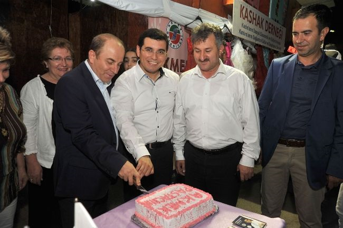 Vali Öztürk, Ramazan Etkinlik Alanını Ziyaret Etti