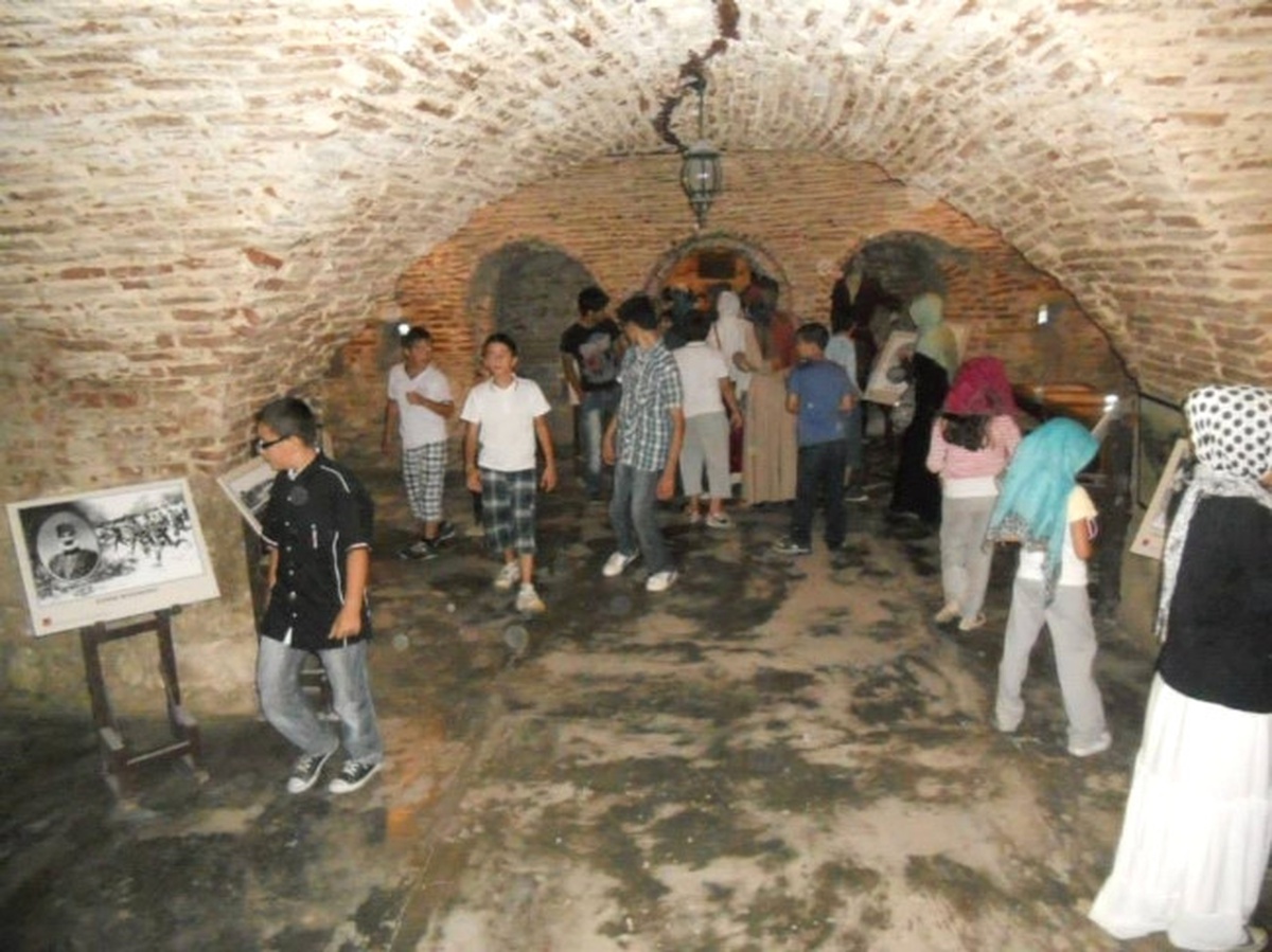 Yaz Okulu Öğrencilerine Edirne Gezisi