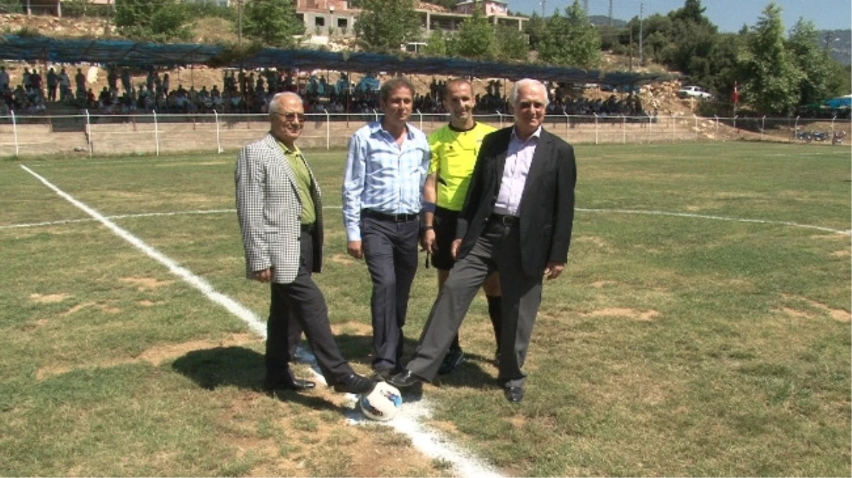 Zafer Kupası Köyler Arası Geleneksel Futbol Turnuvası Başladı