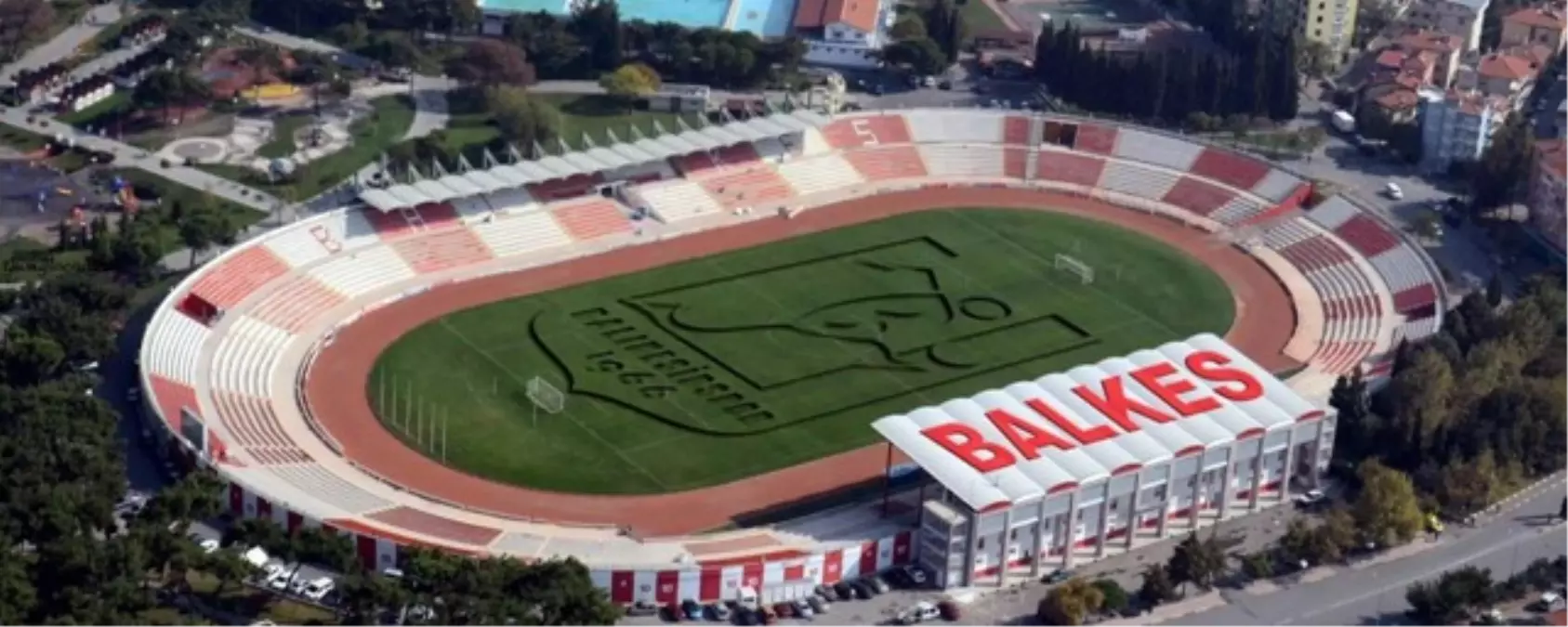 Balıkesir Atatürk Stadı Işıklandırılıyor