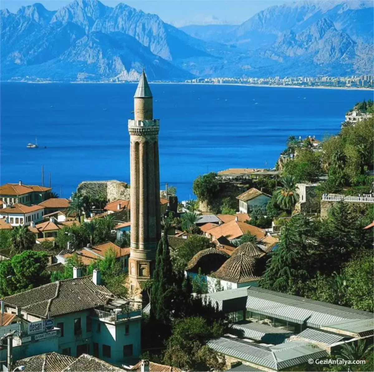 Camideki 800 Yıllık Antik Su Kanallarına Büyük İlgi