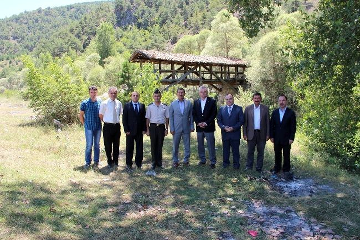 Çankırı Valisi Köy Yollarında İncelemelerde Bulundu