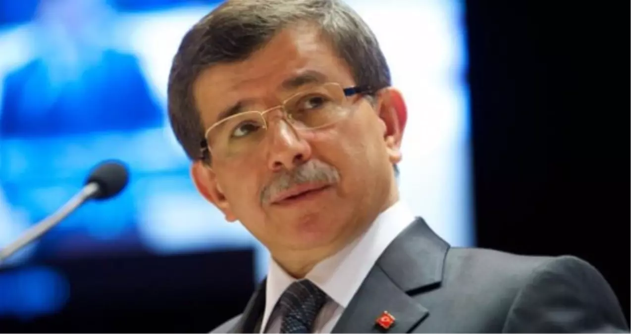 Dışişleri Bakanı Davutoğlu Polonya\'da