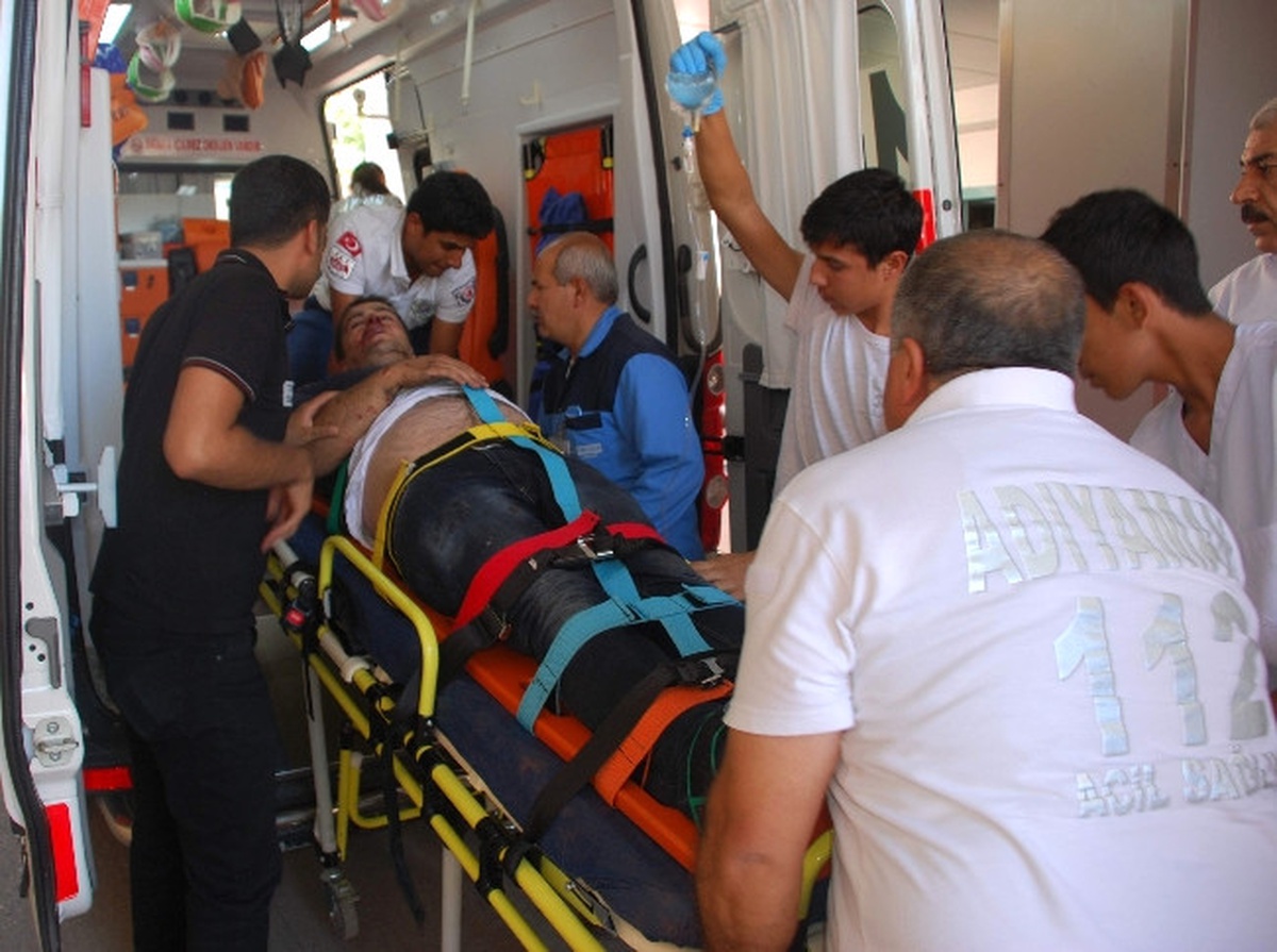 Güvenlik Sistemlerini Takarken Depo Kapısında Sıkışan Şahıs Yaralandı