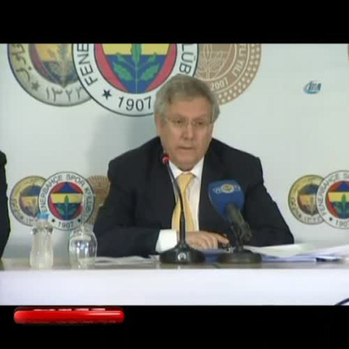 İbrahim Hacıosmanoğlu Aziz Yıldırım\'ı Bombaladı