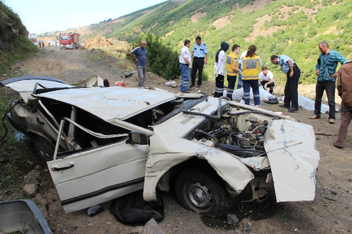İmam ve Kızı Trafik Kazasında Hayatını Kaybetti