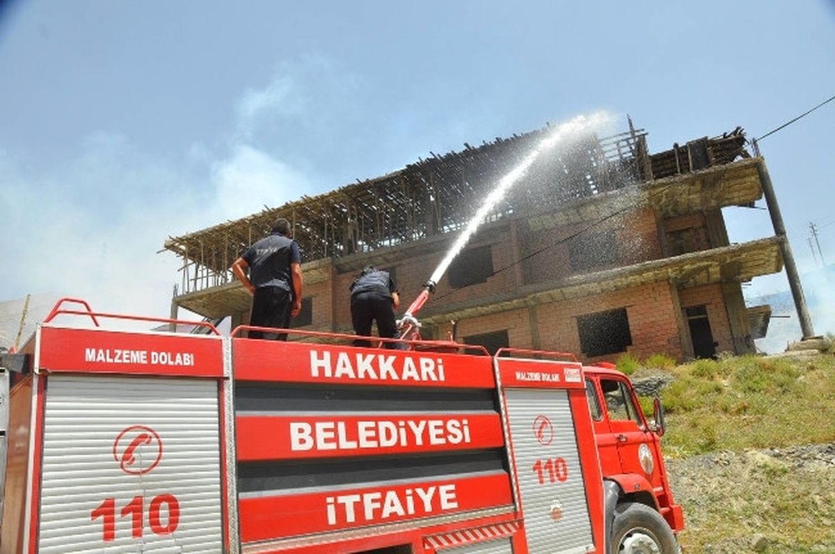 İnşaat Halindeki Binada Yangın Çıktı