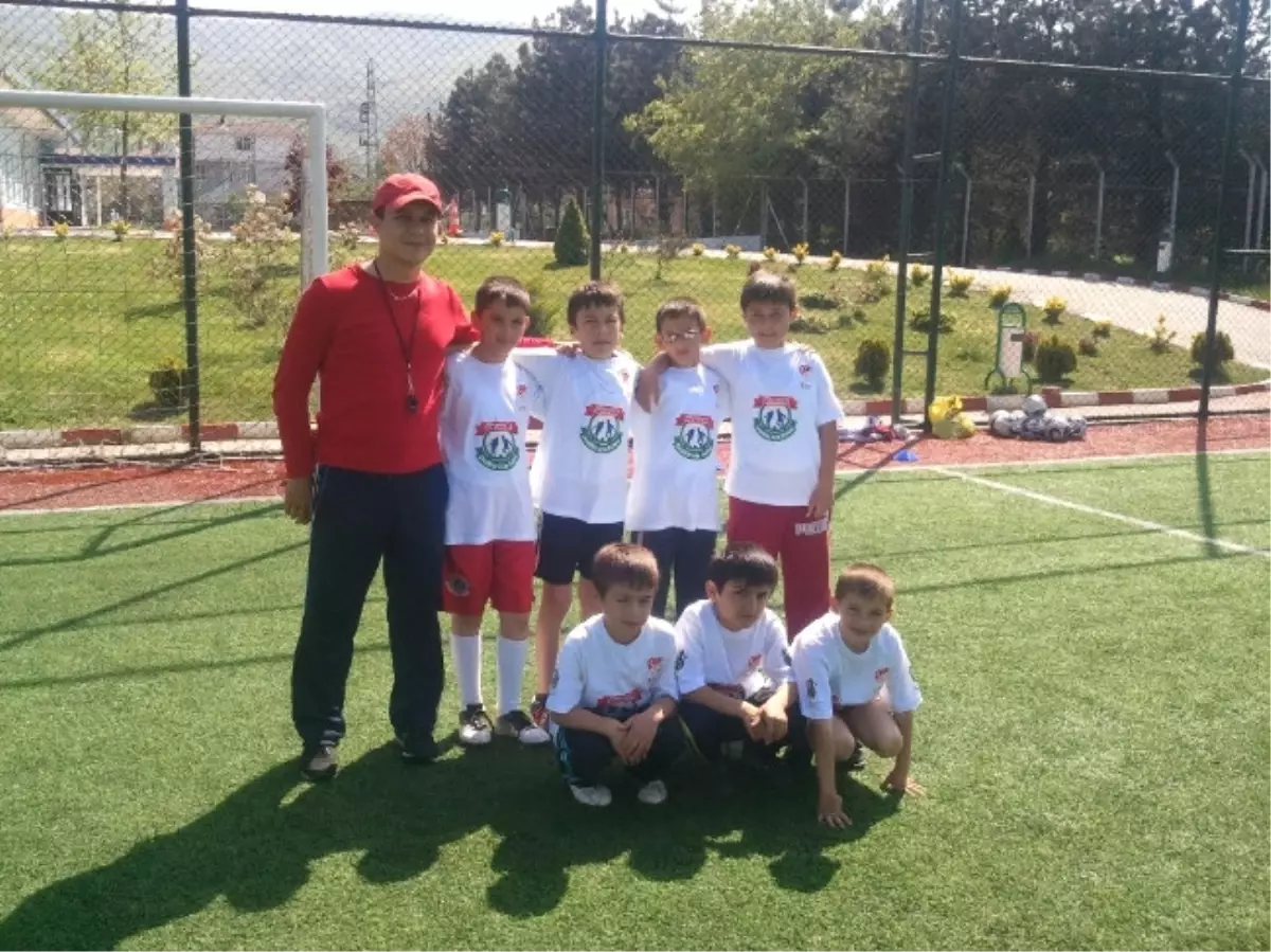 Kaynaşlı Gençlik Spor Boş Durmuyor