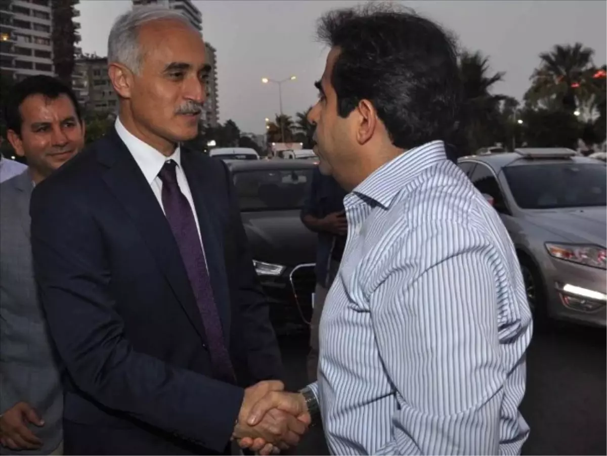 Müsiad Genel Başkanı Olpak, Mersin\'de İftar Yemeğine Katıldı