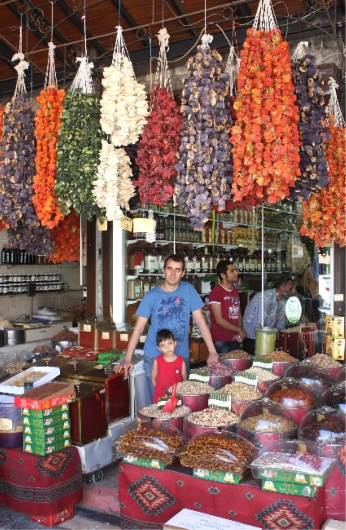 Almacı Pazarı, Gurbetçileri Bekliyor