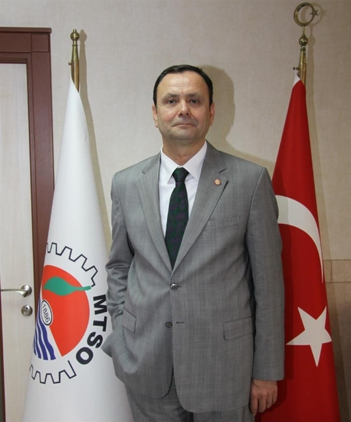 Aşut: "Yeni Dünyanın Merkezinde Kadınlar ve Genç Beyinler Var"