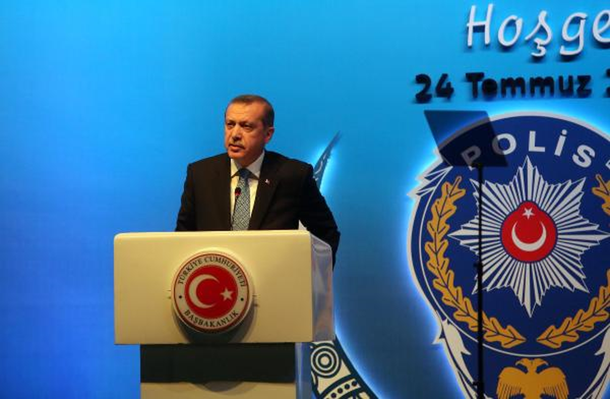 Başbakan Erdoğan, Çevik Kuvvet Polisleri ile İftarda (3)