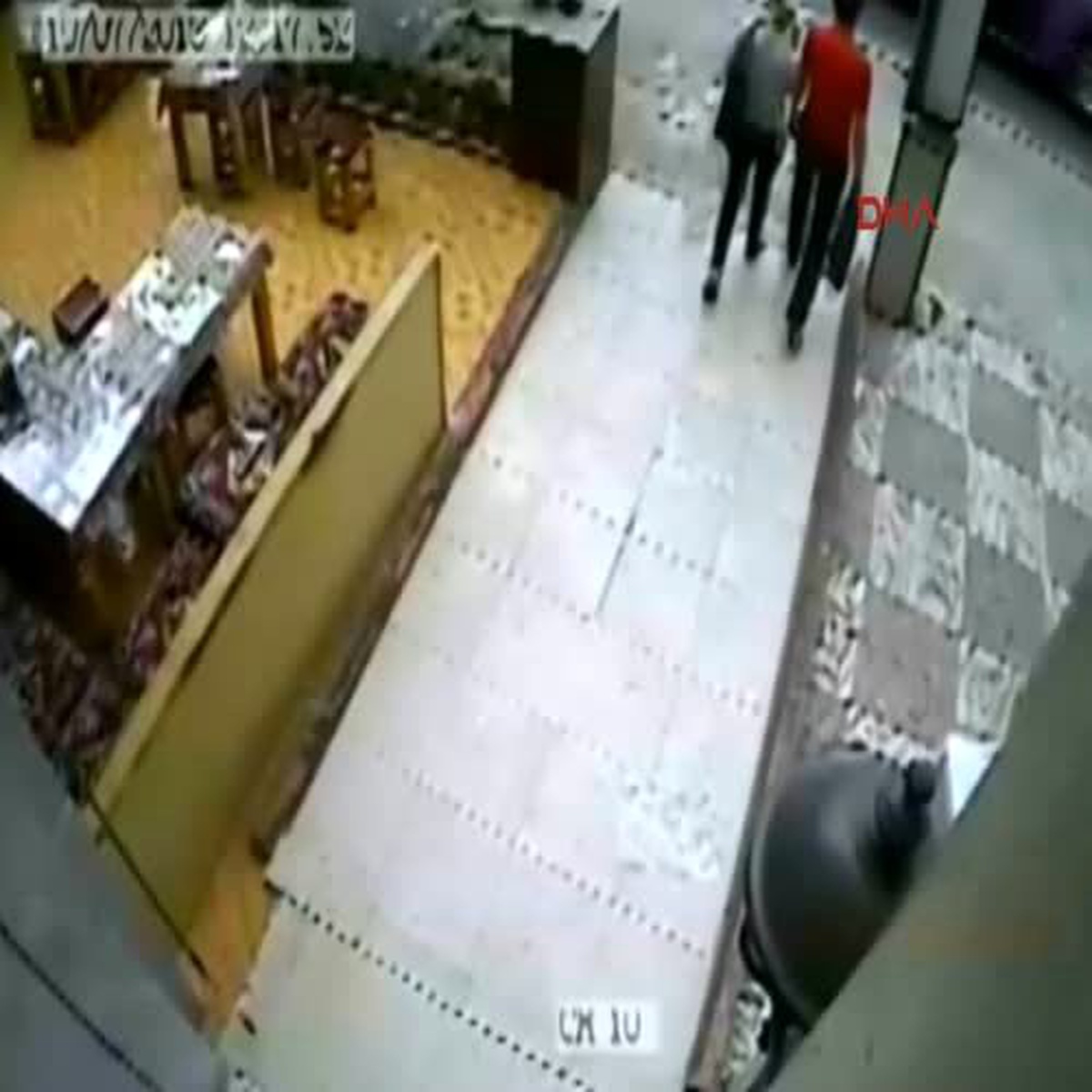 Gürcistanlı Sevgililere Hırsızlık Gözaltısı