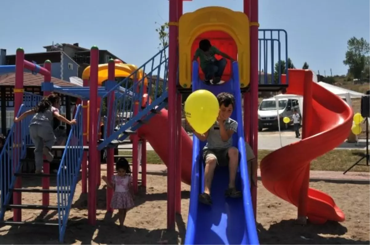 İsmetpaşa Mahallesi Parkına Kavuştu