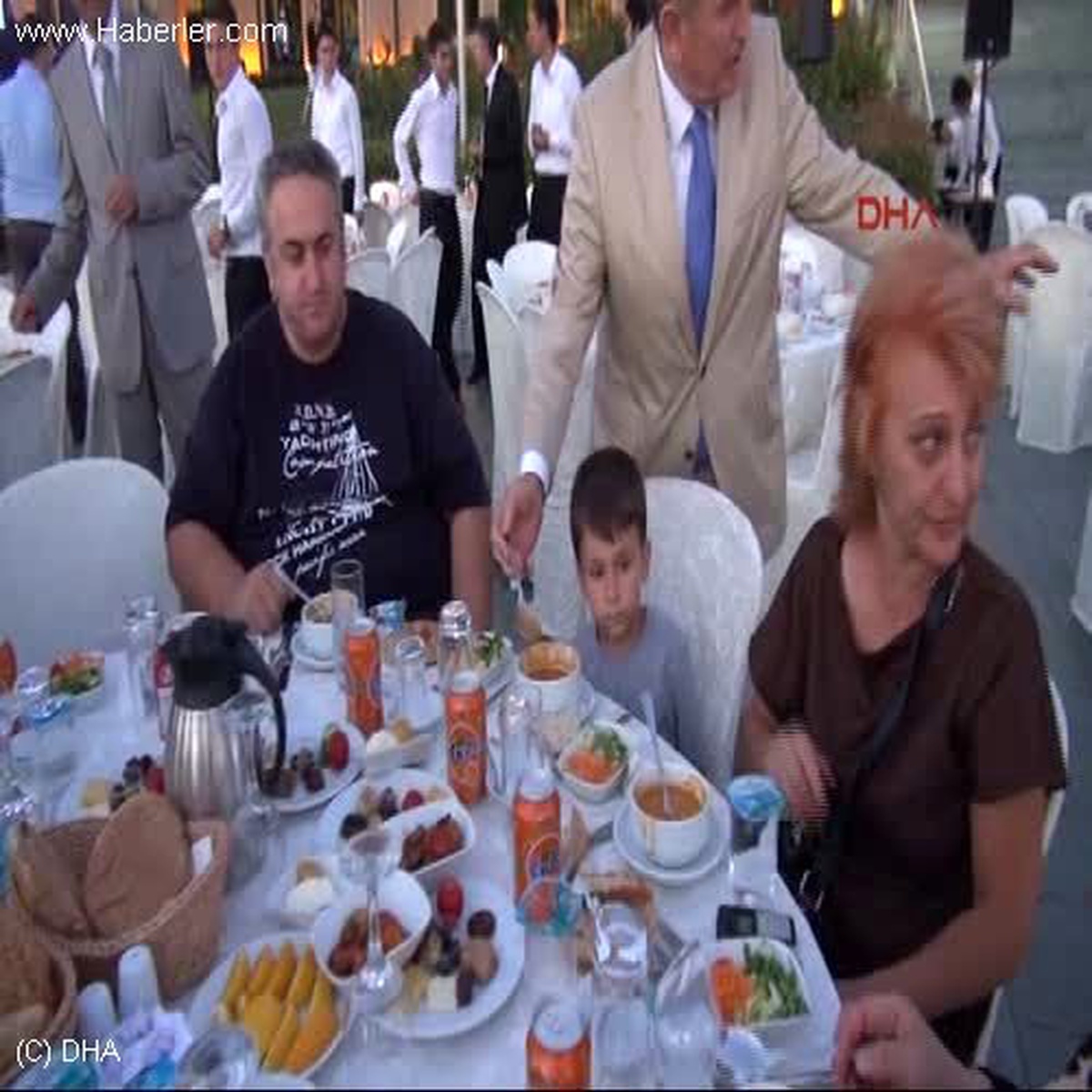 * İstanbul Büyükşehir Belediye Başkanı Kadir Topbaş;
