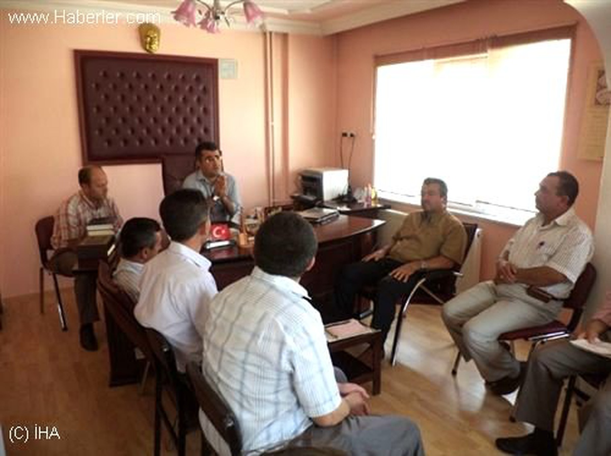 Kaymakam Çınar, Din Görevlileri ile Toplantı Yaptı