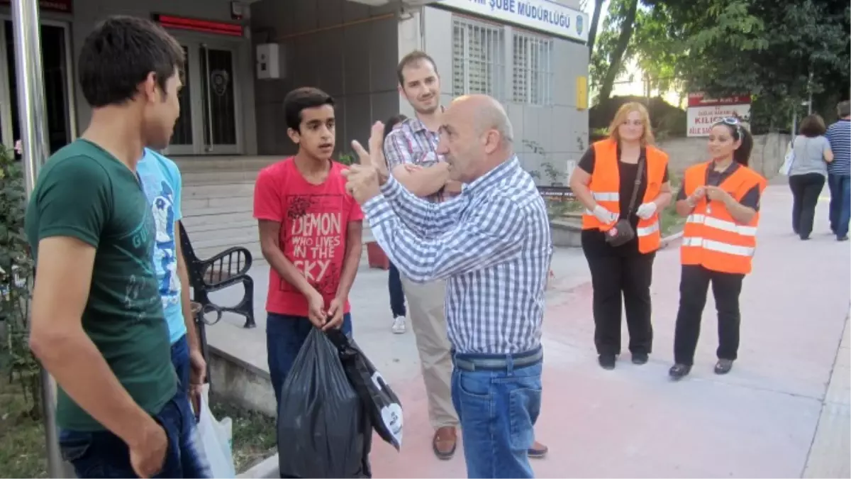 Kimse Yok Mu 150 Sığınmacıya El Uzatıyor