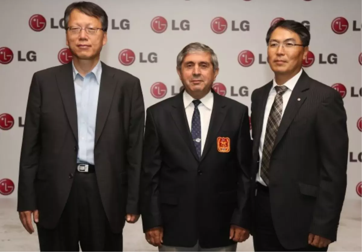 LG Geleneksel İftar Yemeğinde Kore Gazileri ile Buluştu