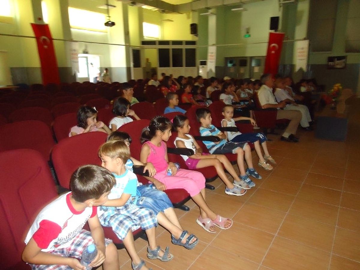 Mazıdağılı Çocukların Sinema Keyfi
