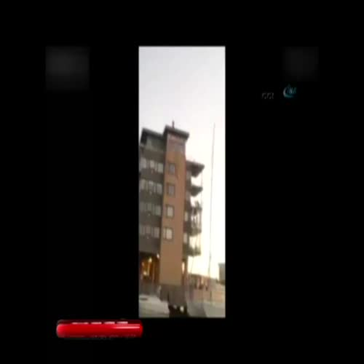 Norveç\'te Bir Maceraperest 5 Katlı Binadan Suya Atladı