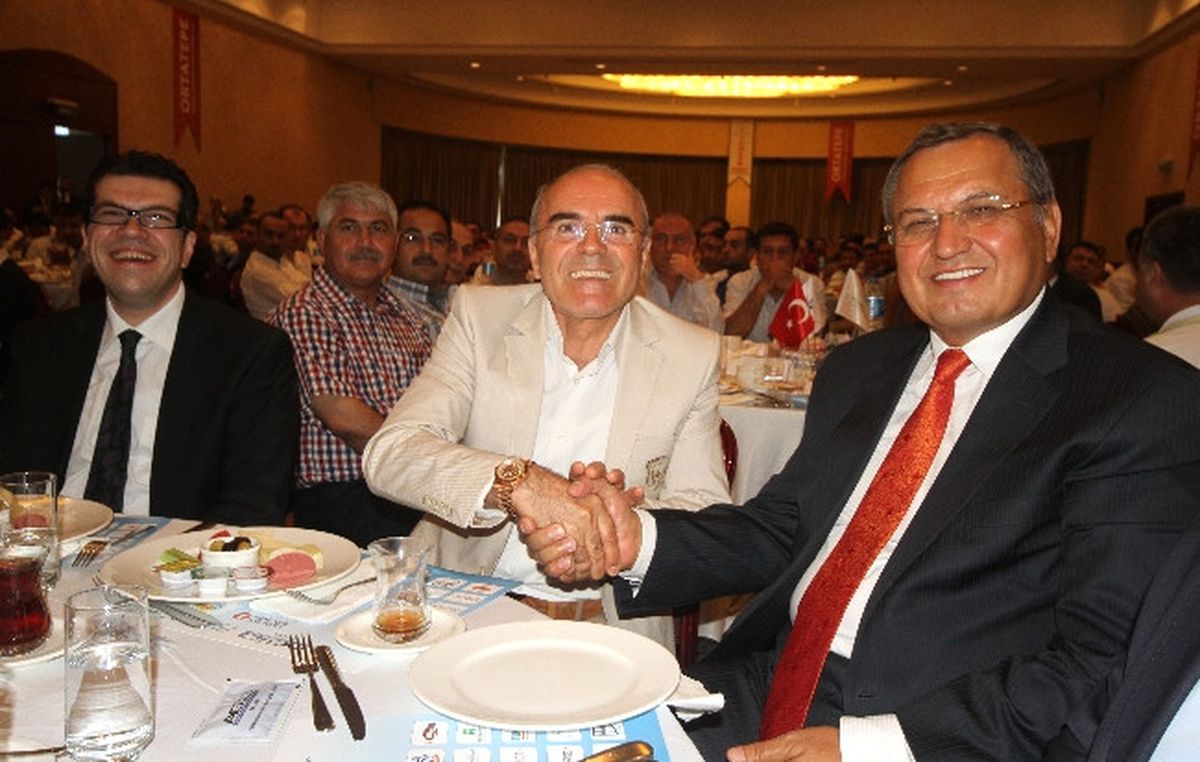 Özdilek ve Beluk\'un Uçak Pazarlığı