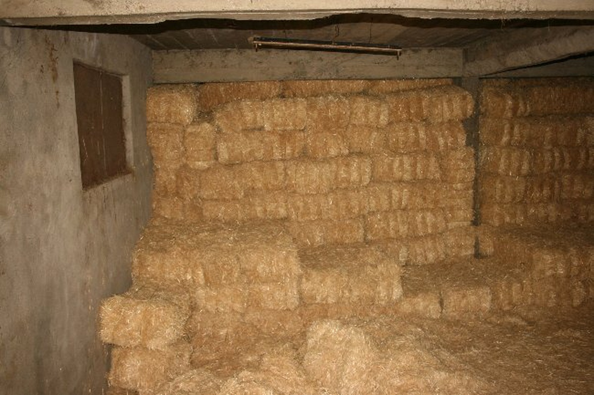 (Özel Haber) 500 Balya Saman Nakliyeye Takıldı