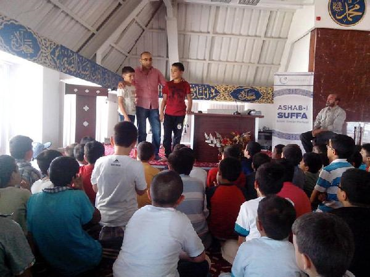 Kur\'an Kursu Öğrencilerine Güvenli İnternet Semineri