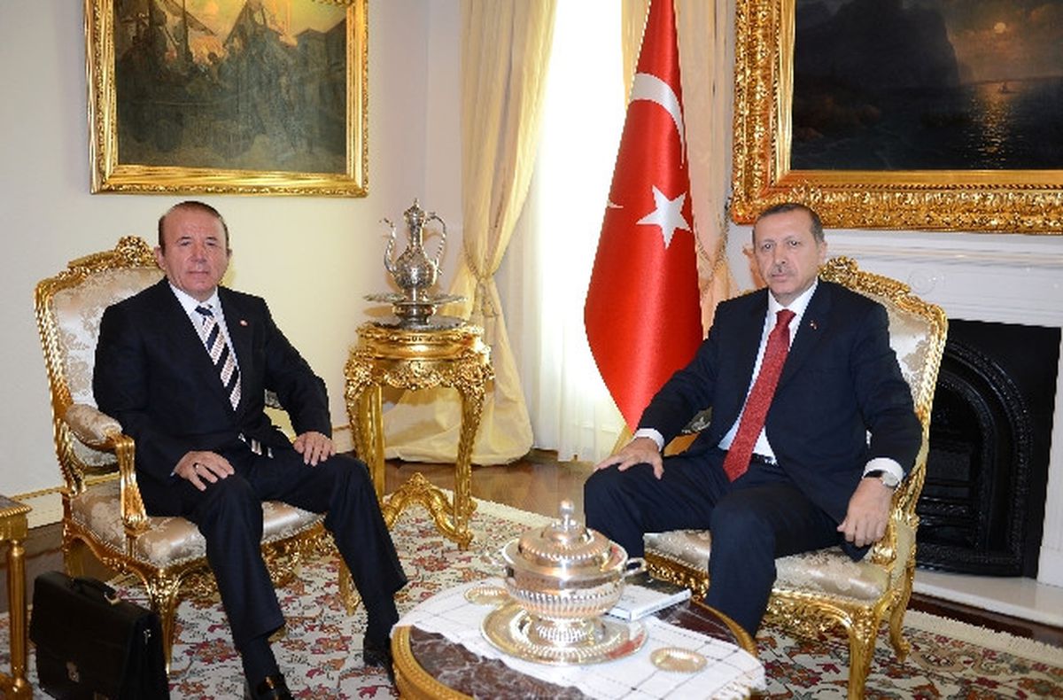 Vali Oğuz, Başbakan Erdoğan\'a İlim Şehri Isparta\'yı Anlattı