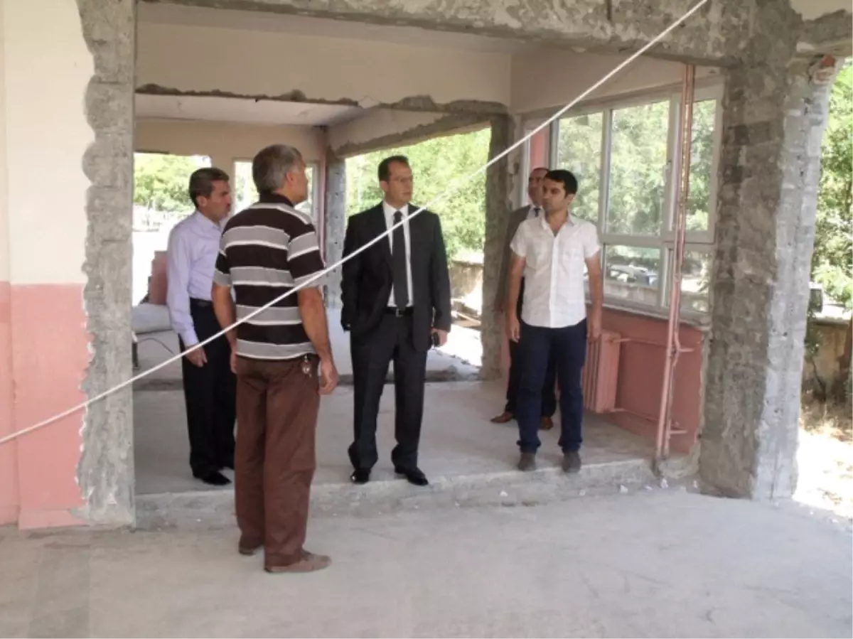 Vali Taşyapan Okulları İnceledi