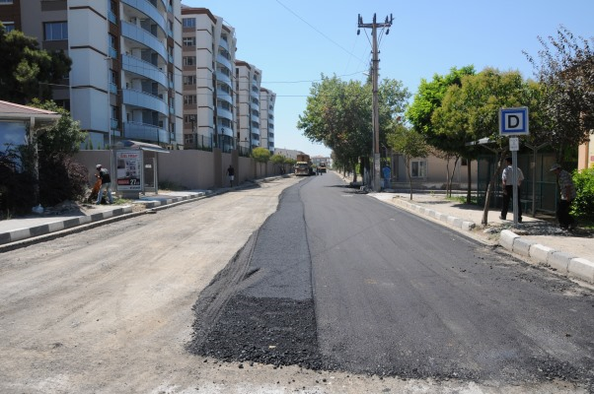 75. Yıl Mahallesi Asfaltlanıyor