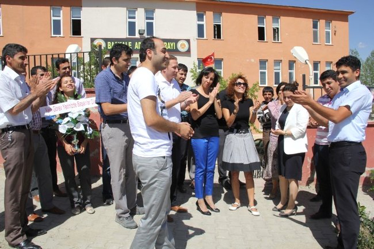 Adalet Sarayı Yazı İşleri Müdürü Doğan\'a Uğurlama