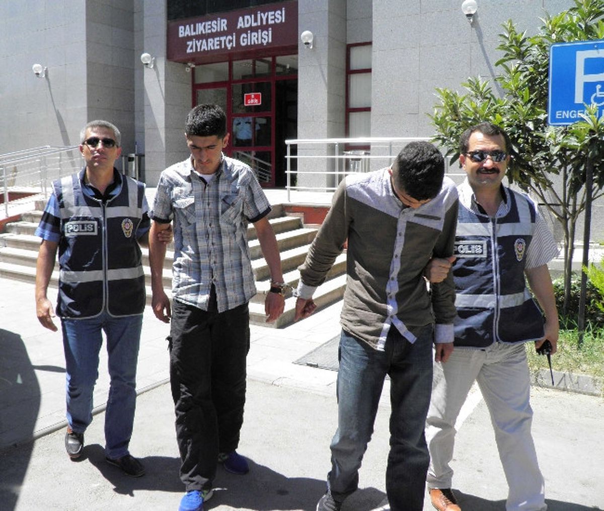 Balıkesir Polisinden "Plaka 34" Operasyonu