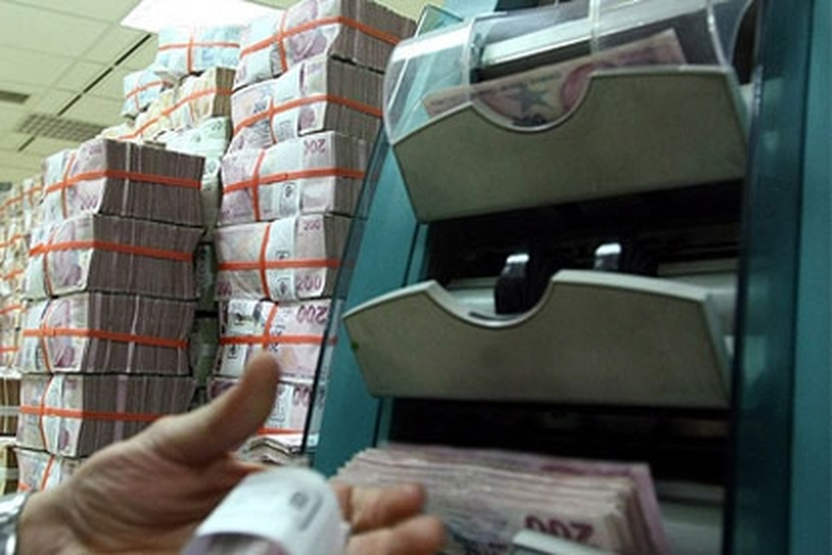 Bankacılık Sektörü Kredi Hacmi 895.5 Milyar TL\'ye Geriledi