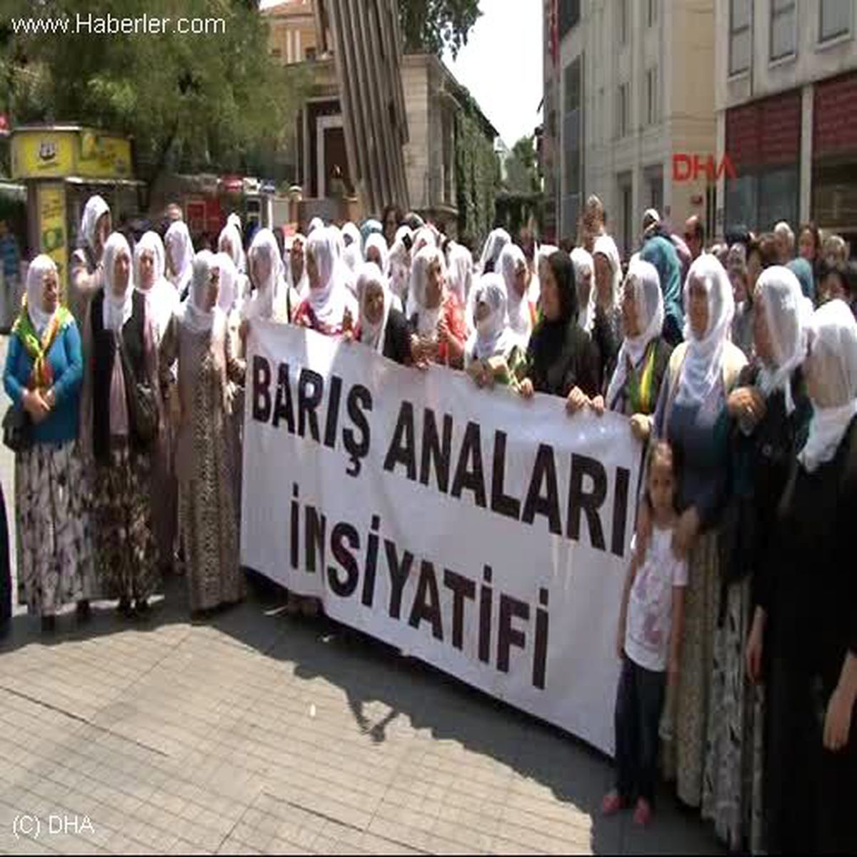 "Barış Anneleri"Nden Eylem