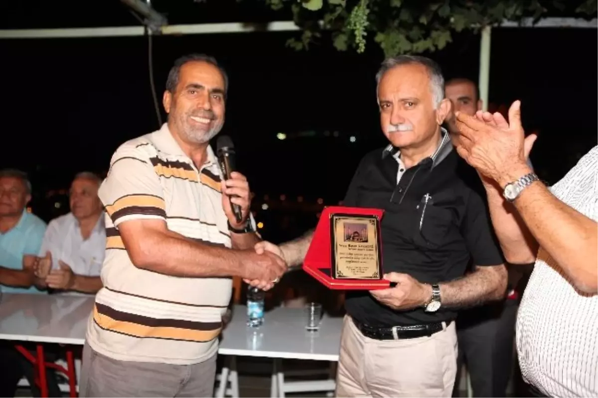 Bayraklı\'da Geleneksel İftar